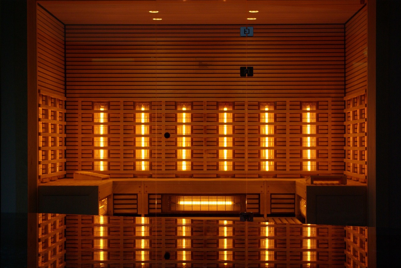 Infrared sauna, wellness, spa — Dentista focalizzato sulla prevenzione per proteggere i denti