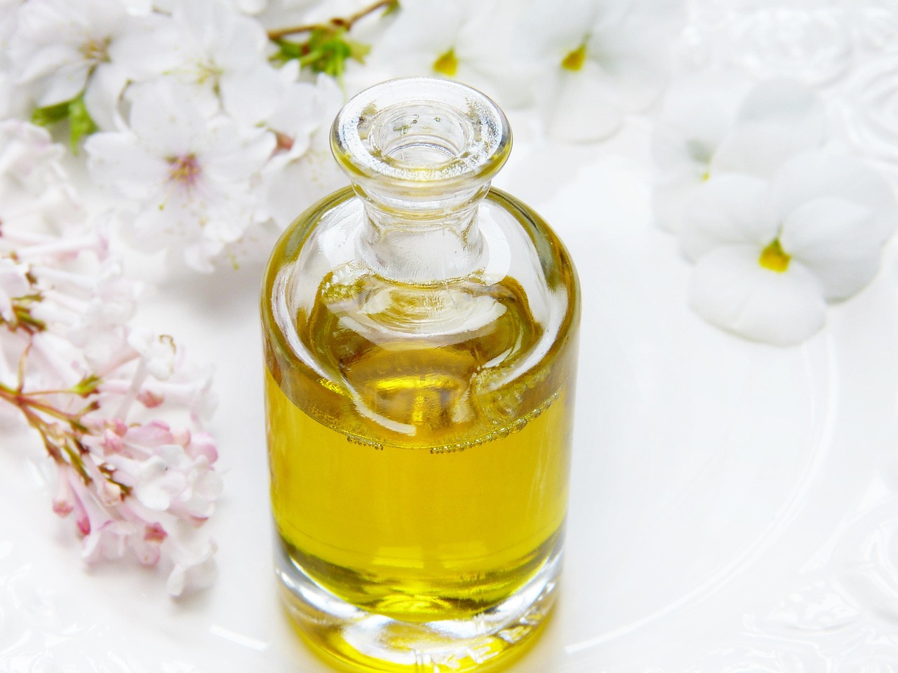 Glass, bottle, flower wallpaper — Dr Michael Rasekhi - A Pioneer in Federally Qualified Health Center Growth