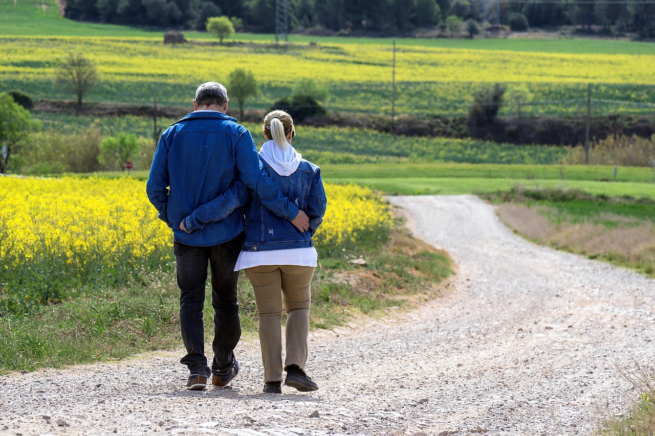 Walk, flower background, couple — Rolling Hills Recovery Center: Your Path to Lasting Freedom from Addiction