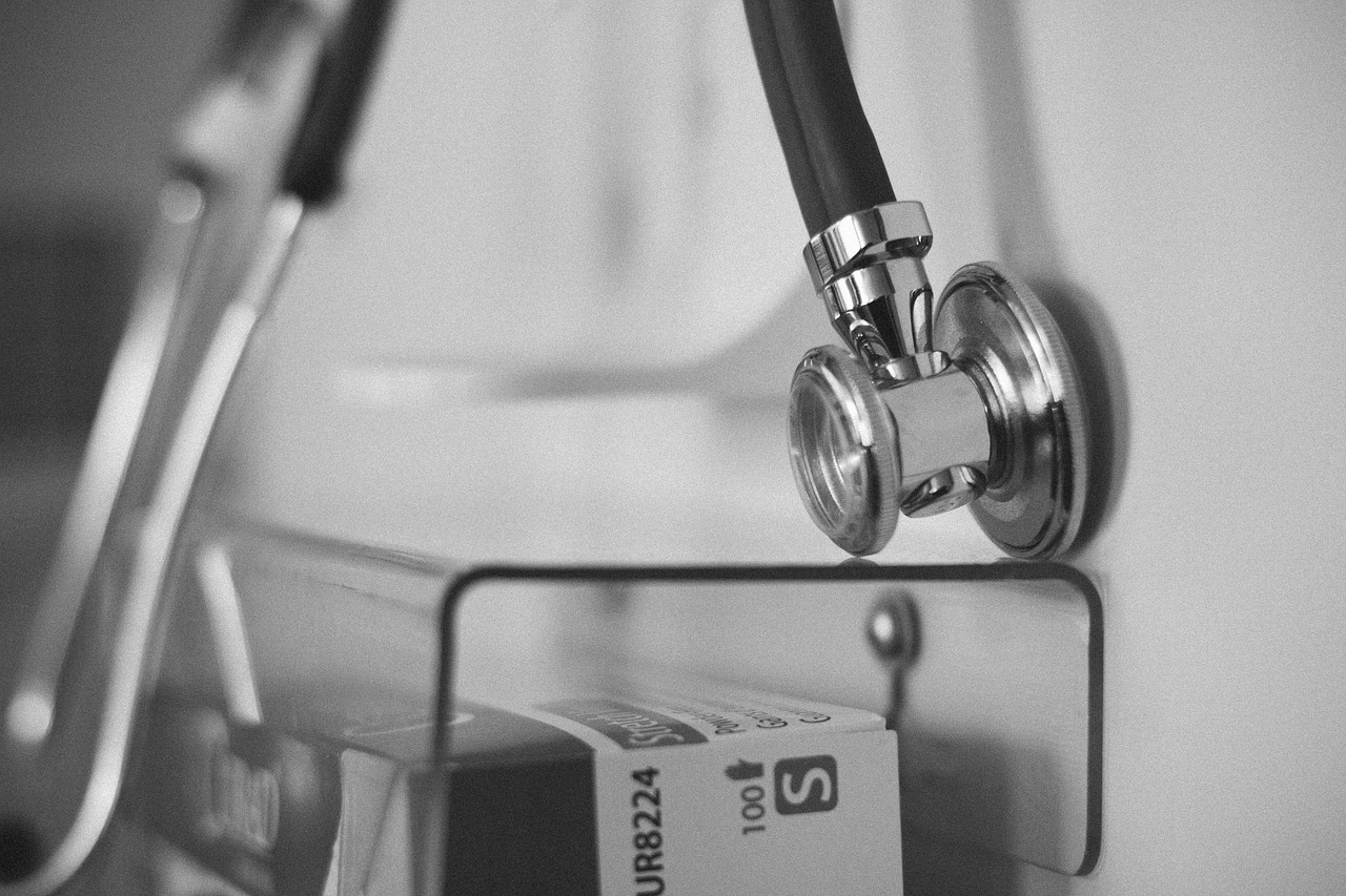 Stethoscope, hospital, doctor — Unlocking the Benefits of Weight Loss Pills: A Path to a Healthier You